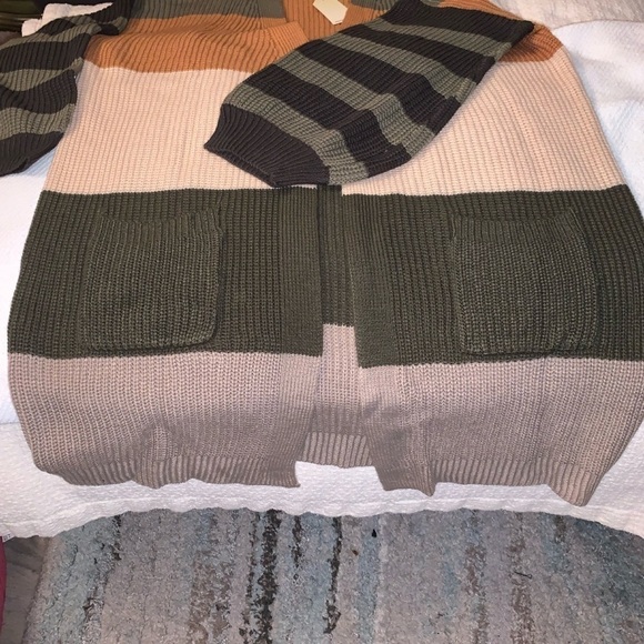 So Pretty! Oversized Knit Striped Cardigan - Picture 4 of 13